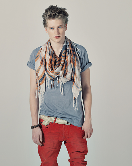 Bershka Chico 2011 LookBookDƬ