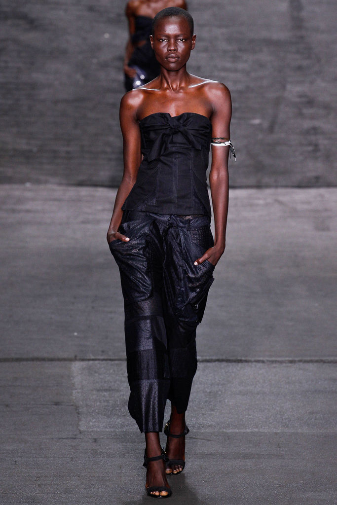 Edun 2013DƬ