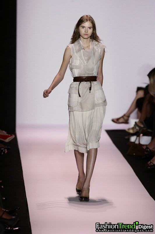 Bcbg MaxAzria 08ĸDƬ